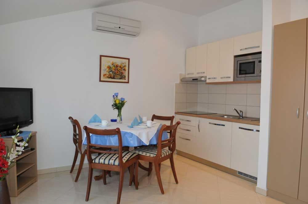 Apartments Mina Пореч Екстер'єр фото